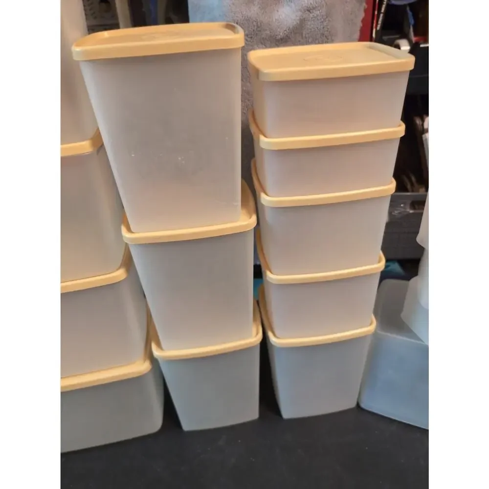 Vtg 28 Pc Tupperware Container 1527-4, 312-61, 1311-7, 311-28, 310-88, 714-2 Lot